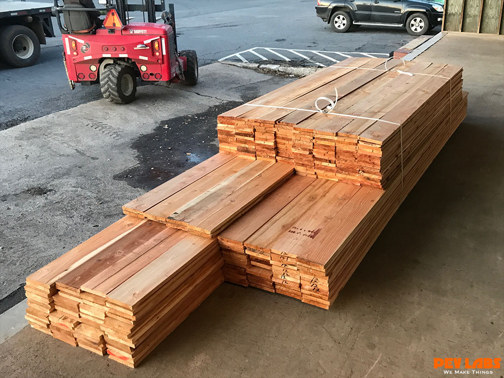 Contactless Pickup on Loading Dock Contactless Pickup on Loading Dock