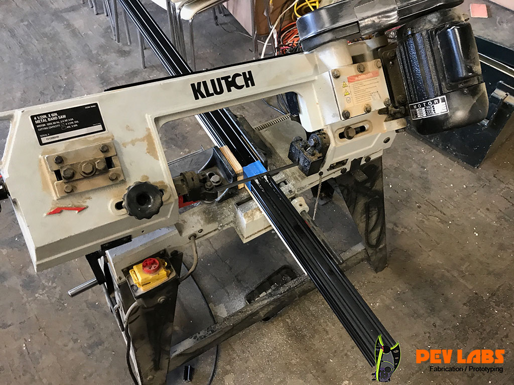 Cutting Extruded Aluminum Bandsaw Cutting Extruded Aluminum Bandsaw