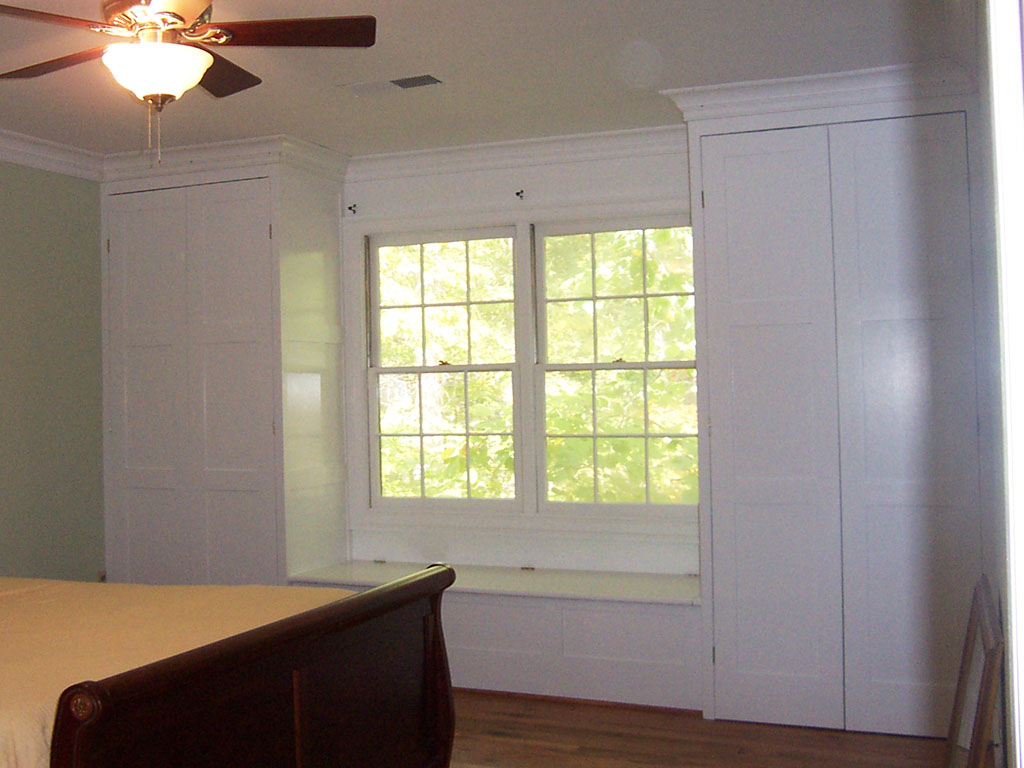 Bedroom Built-in Closet Cabinetry and Window Seat Bedroom Built-in Closet Cabinetry and Window Seat